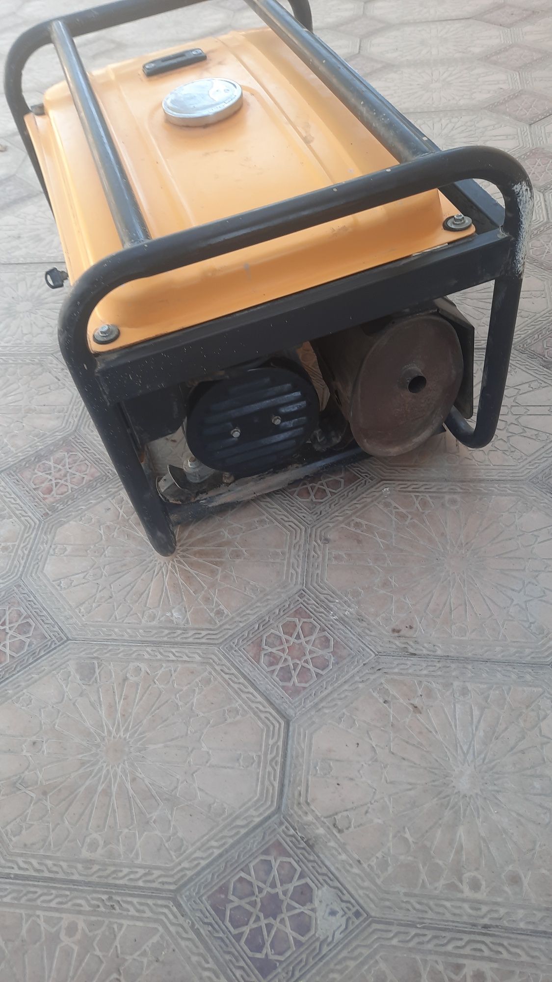 Dvijok sotiladi xolati yaxshi ishlashi zor 3 Kv li