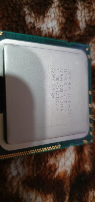 Intel E5620 два броя за сървър