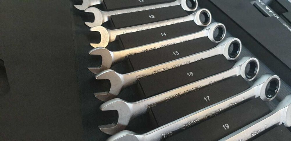 Професионален Немски Шкаф За Инструменти, 6 Чекмеджета, Гараж, Сервиз