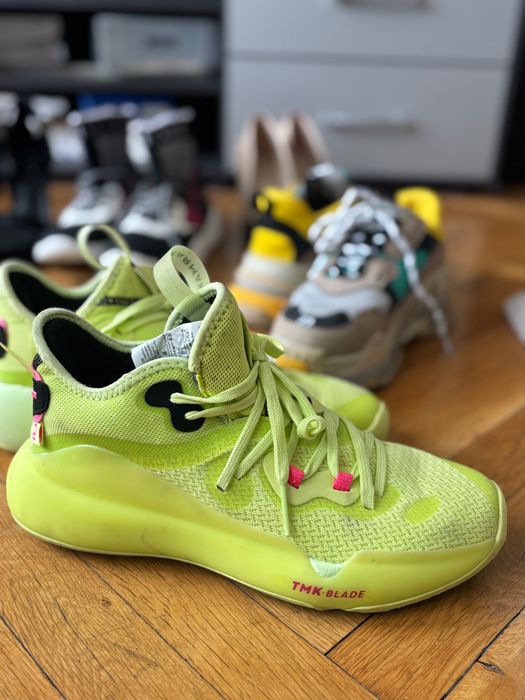 Дамски обувки Kendall + Kylie, Balenciaga, Nike и други..