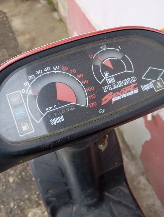 Vind scuter de 49 cm3 înscris pe primărie perfect fuctional