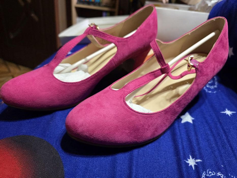 Pantofi Graceland marimea 41
T-Spangenpumps