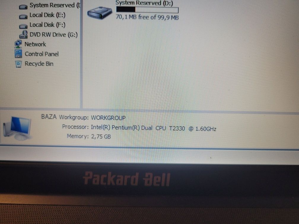 Vând laptop Packard Bell
