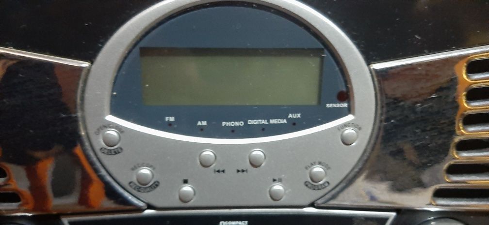 Vand pick-up  , cd , usb,radio, aux Shinelko