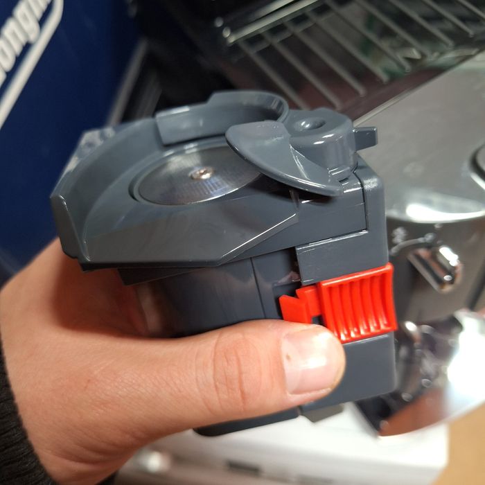 Кафе автомат Делонги Магнифика Старт внос от Германия гаранция 6 месец