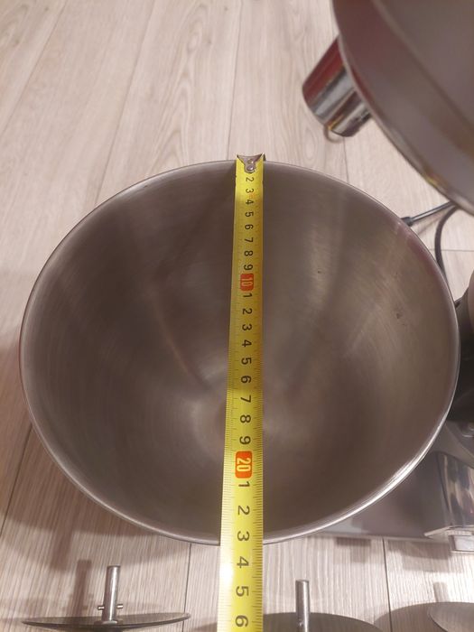 Vand Robot de Bucatarie Studio KM 2010