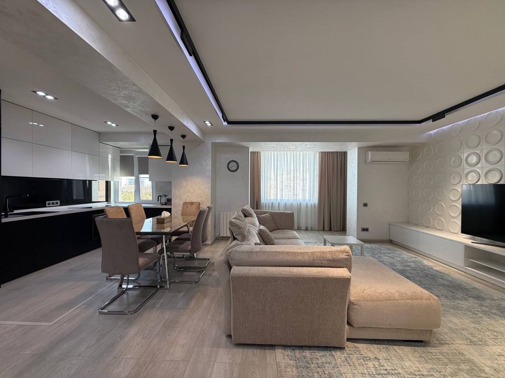 Хамид Алимджана метро 17-школа Ц-2 Продается 3х ком 95м2
