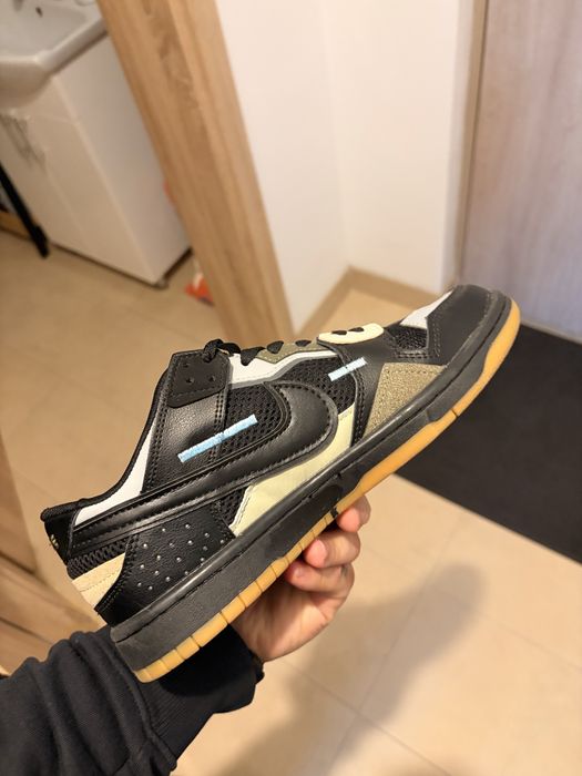 Nike dunk low scrap black gum