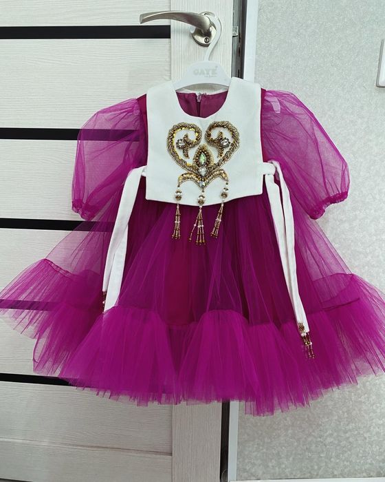 Платье на годик. Красивая, нежная, пышная платье на тусау кесер