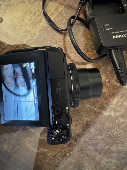 Canon G7x Mark II