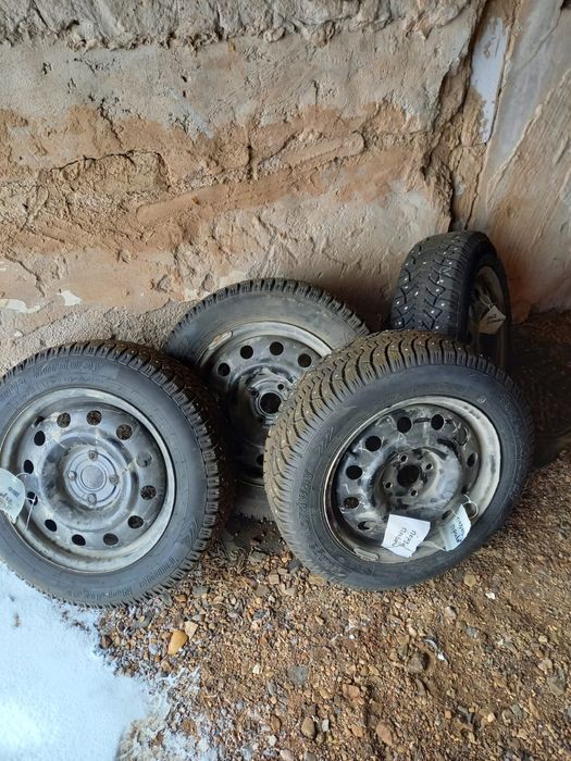 Шины с дисками в хорошем состоянии