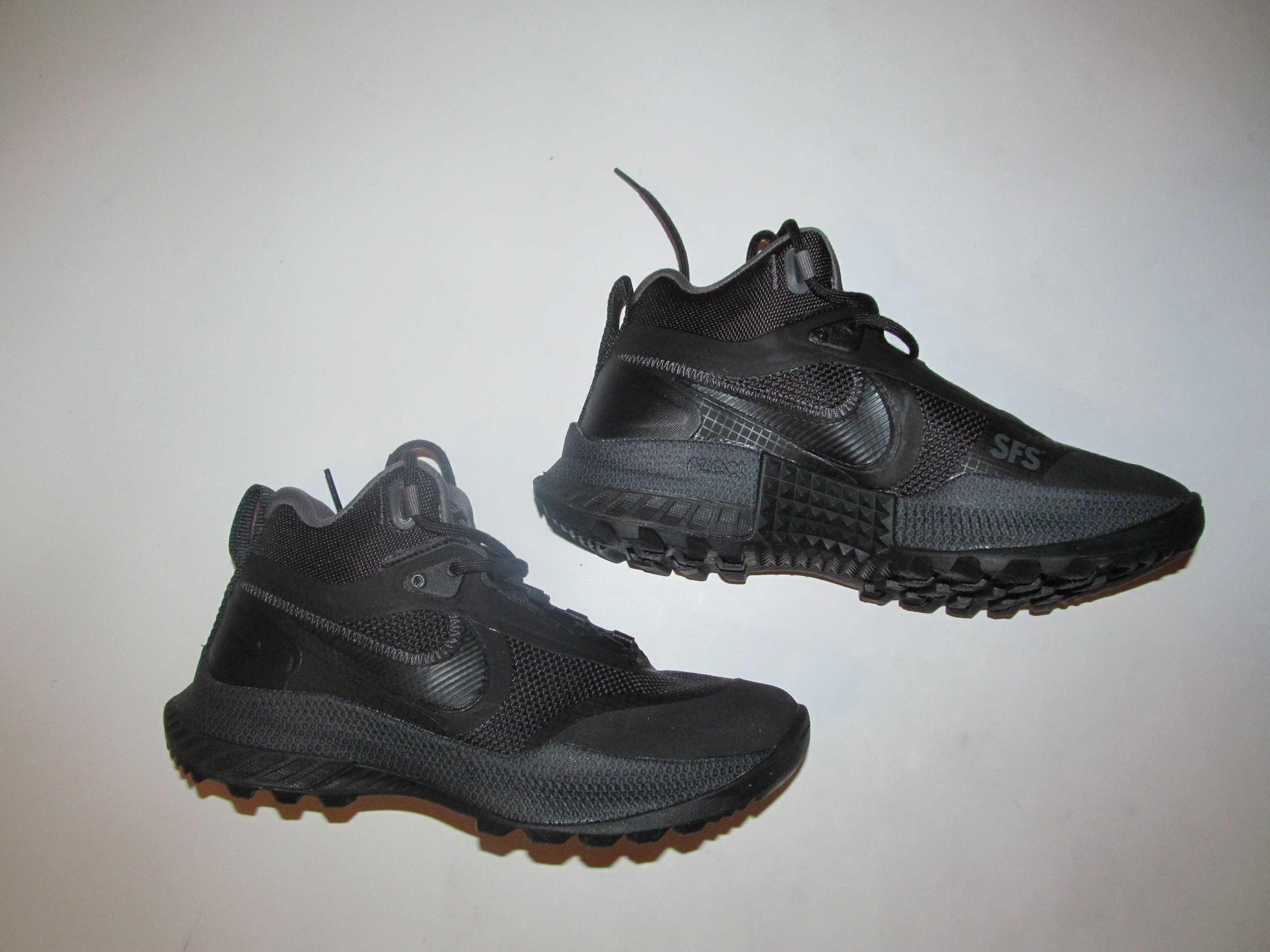 Nike React SFB Carbon тактически мъжки обувки от Сащ