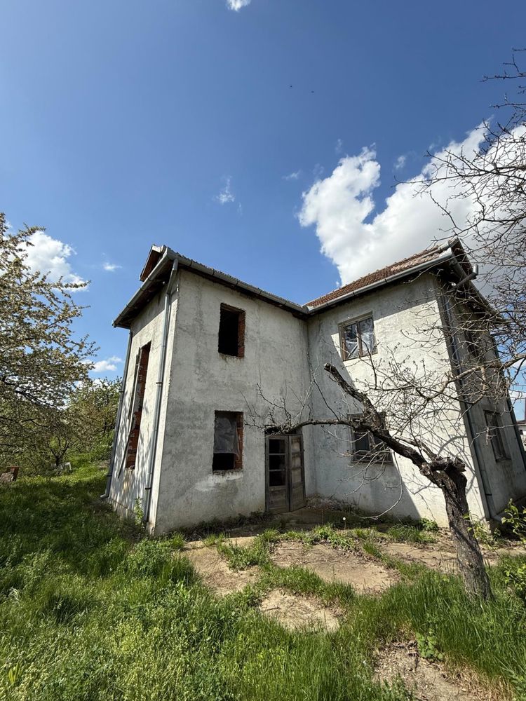 Casa cu teren spre vanzare.In Paulesti!
