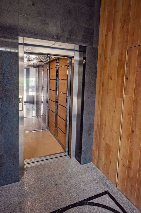 Собственик дава под Наем 2-СТАЕН до Техническия университет