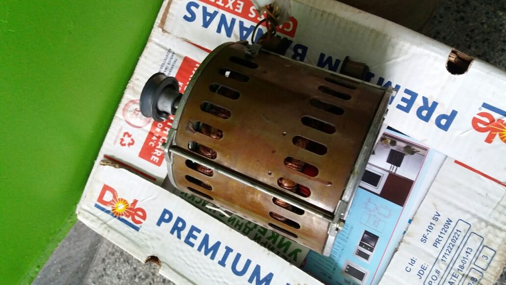 Електромотор момофазен