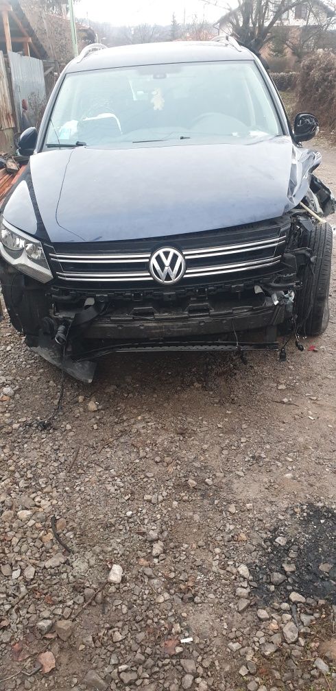 VW Тигуан на части