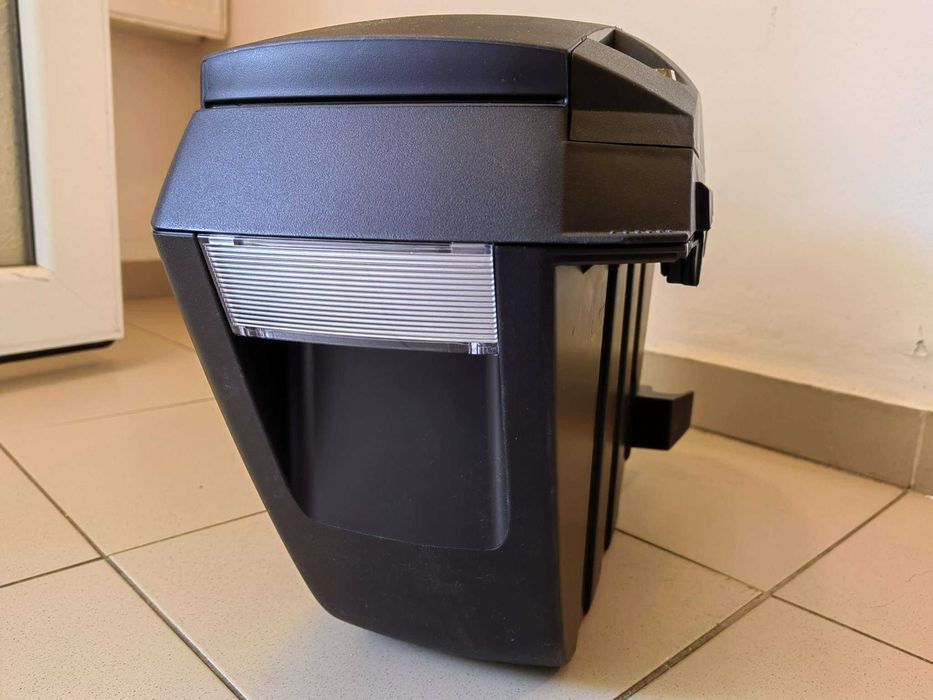 Carcasa usoara SHAD SH23