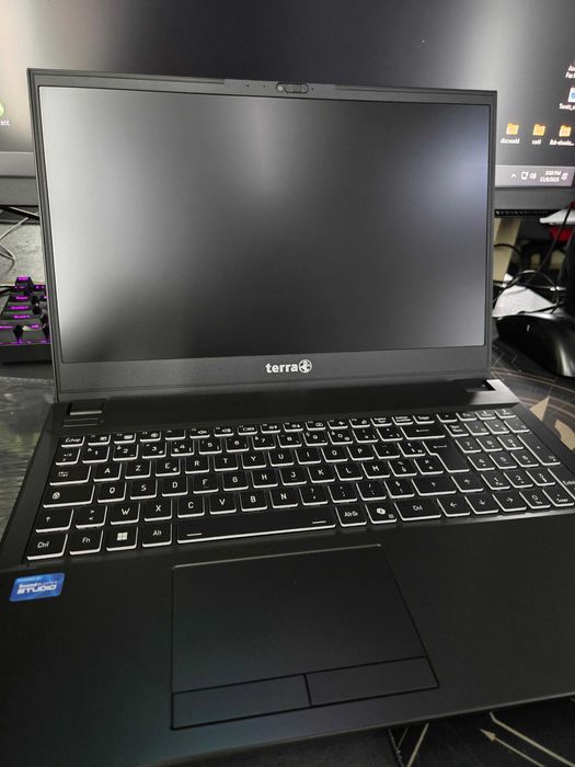 vand laptop terra mobile I5-1334U