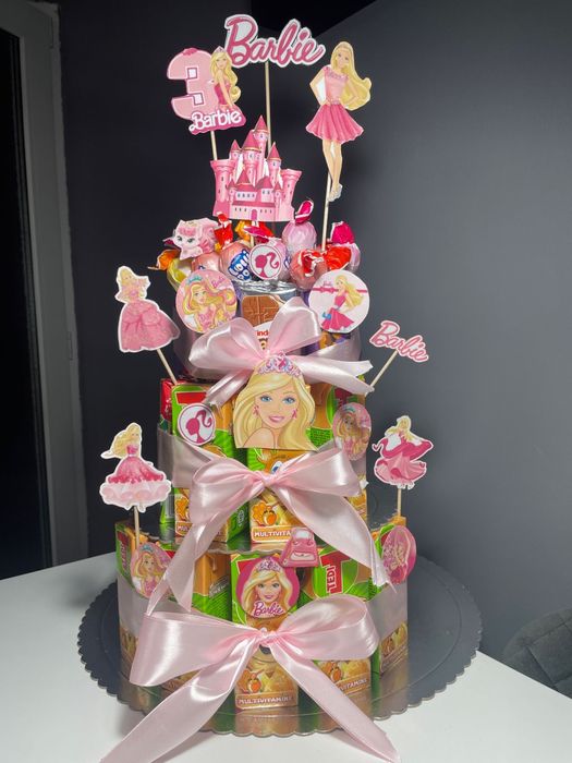 Tortulete din dulciuri ambalate