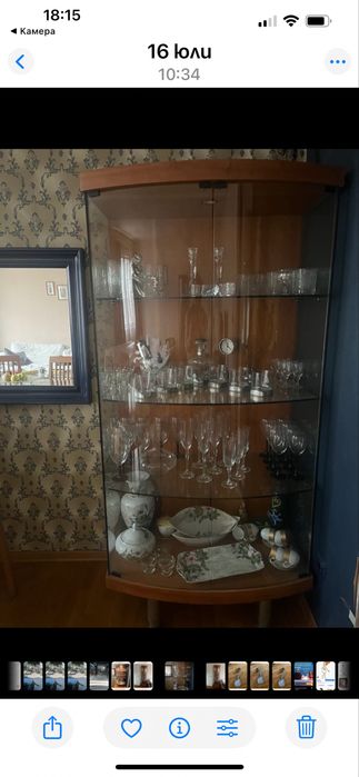 Шкаф  Турски светещ  със стъкло и гръб от дърво отваряем от две врати