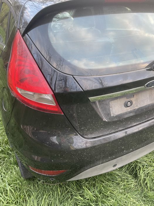 Dezmembrez ford fiesta mk 6 2009