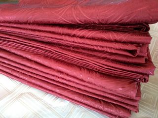 Fete masa Noi polyester​ relief rosu 6, 12 pers. Restaurante Terase