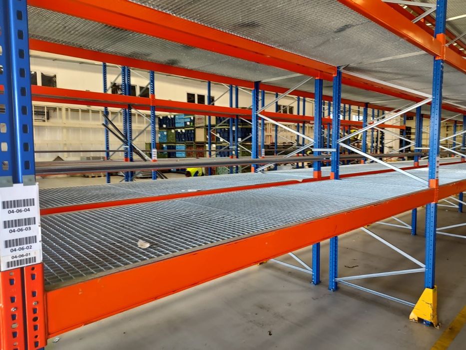 Rafturi metalice profesionale