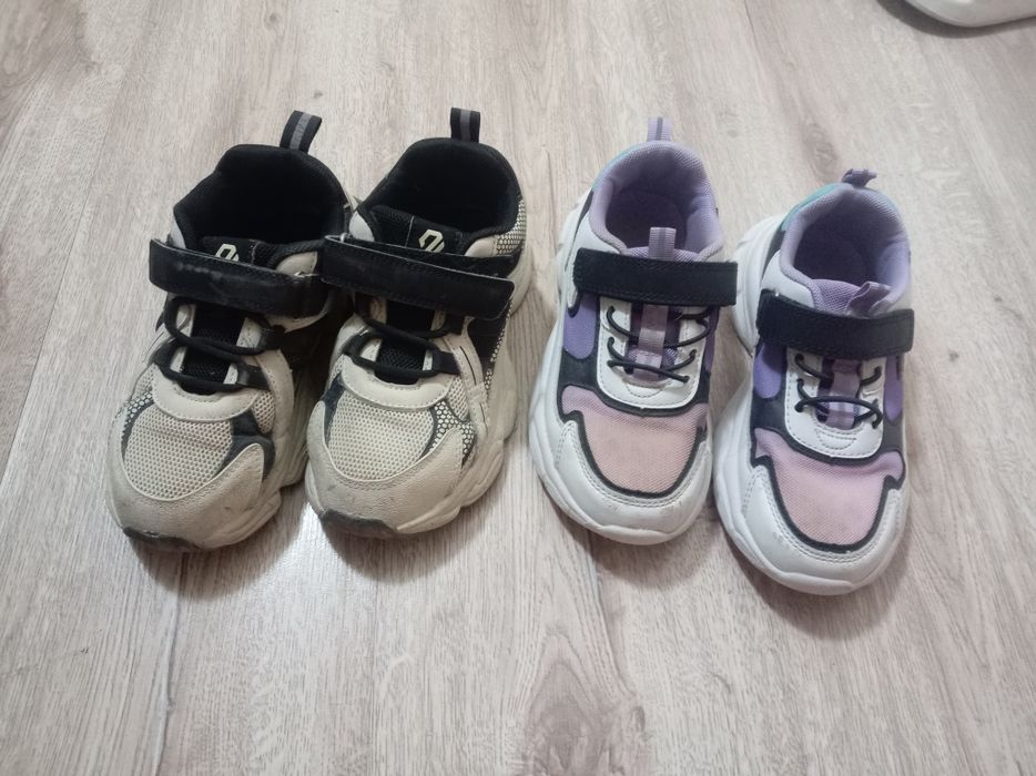 Кроссовки для девочки.