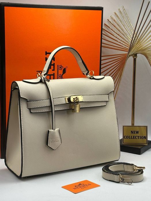 Geanta Hermes noua !!! Dimensiuni 30/25 !!!