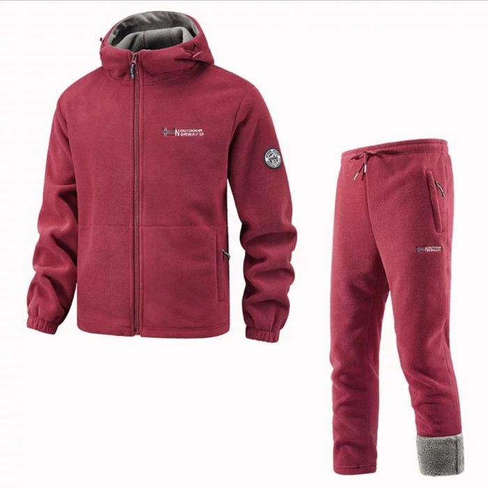 Продам новый тёплый костюм на флисе