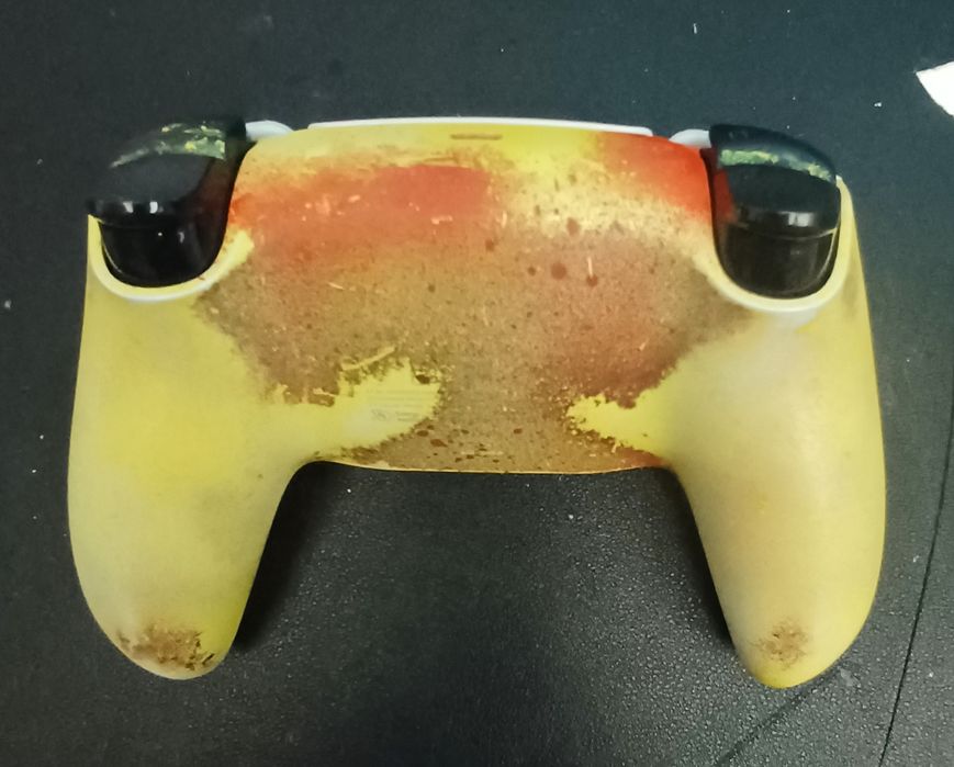 Оригиналният джойстик за PS5 e Sony DualSense Wireless Controller