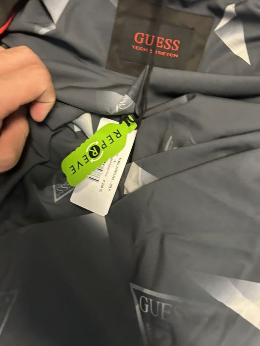 Яке на Gues оргинално