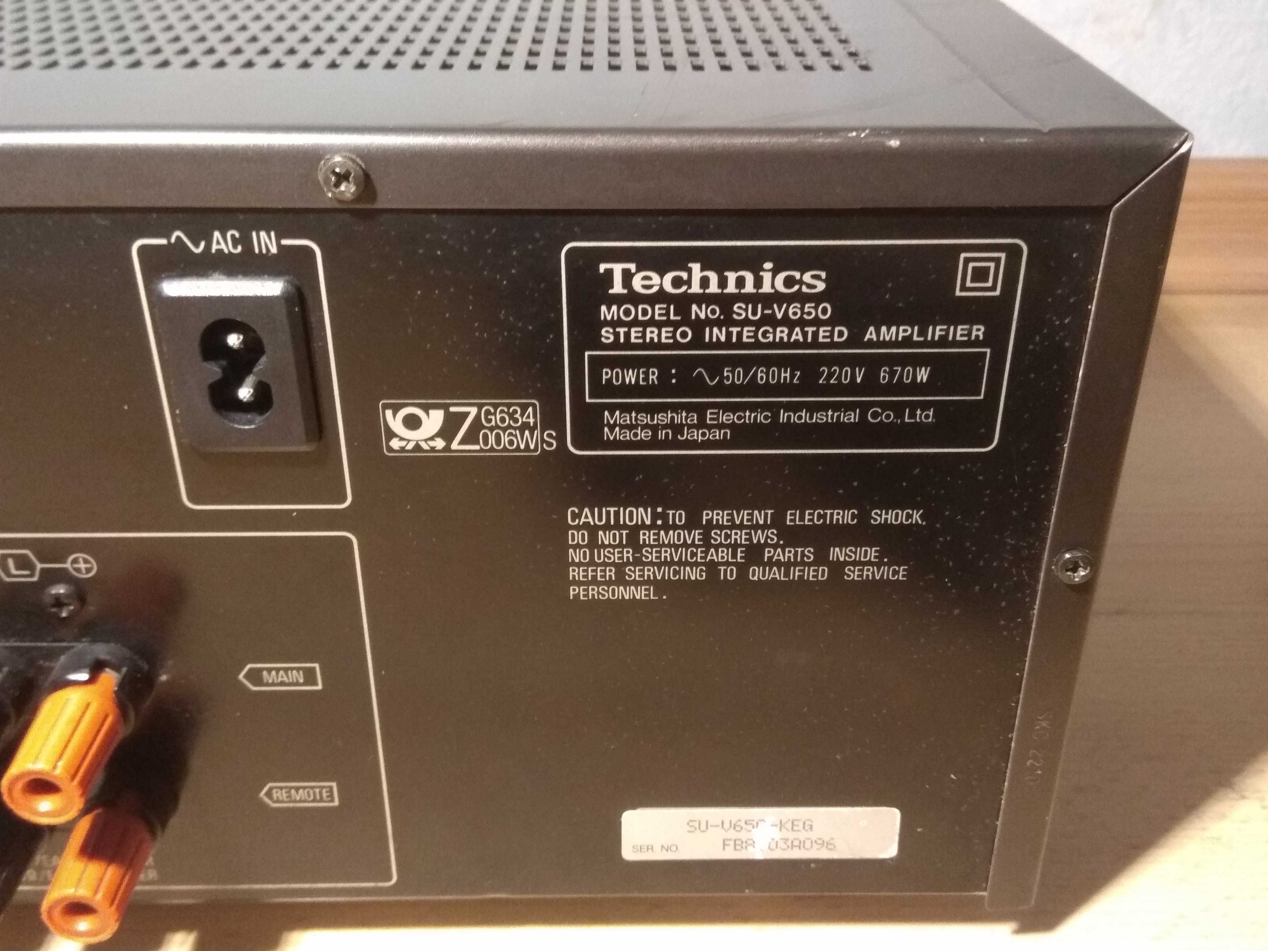 Стерео усилвател Technics SU-V650