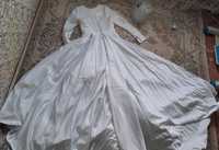 Продам свадебные платье