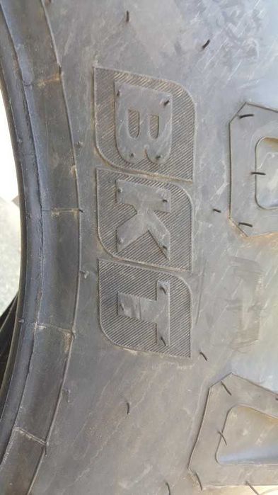 cauciucuri noi 12.4-28 anvelope foarte rezistente BKT Fiat 445