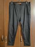 Pantaloni h &m .