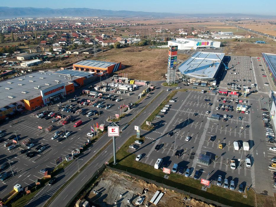 Hopa stai așa. Vând teren intravilan în Sibiu, str Viile Sibiului.