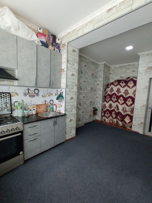 Uy sotiladi,  kadastr hujjatlari bor.  1-xona 2-xonalik qilingan.