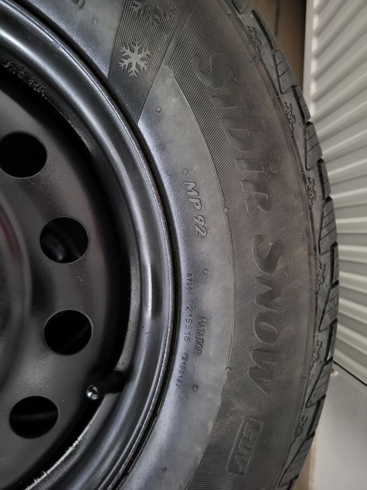 Vind anvelope iarna matador 215/70R16 215/70R16