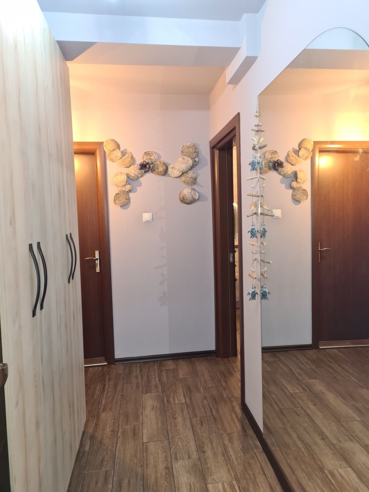 Дава се под наем Двустаен апартамент в Варна, Аспарухово - 65 кв.м за 484.5 € - Снимка #1