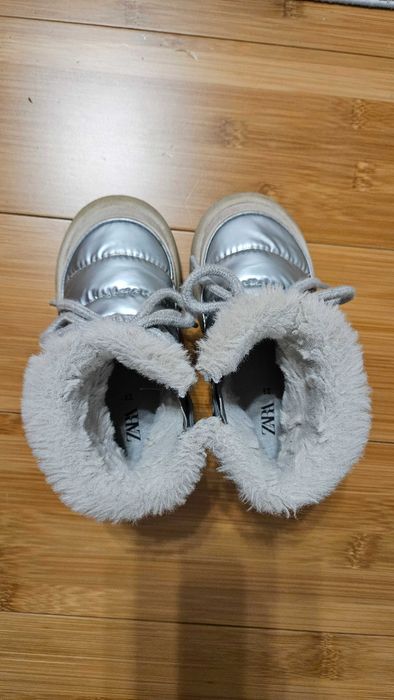 Ghete copii fetite ZARA marime 23 imblanite iarna