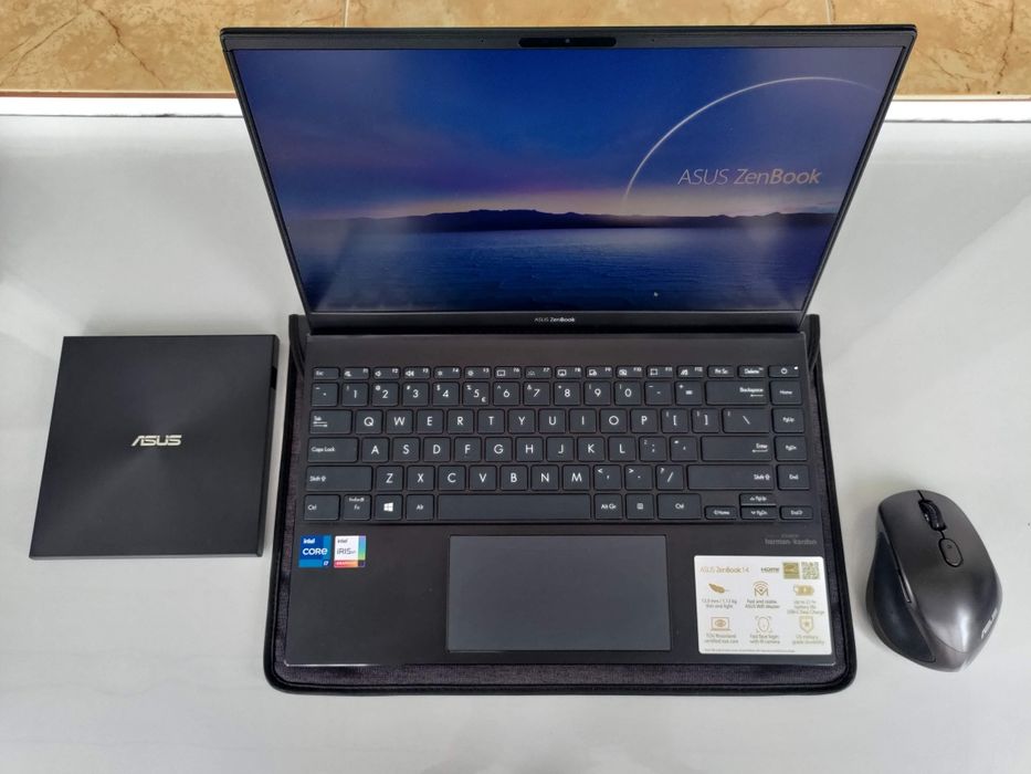 Asus ZenBook 14 UX425EA Extra Pack i7-1165G7, 16GB RAM, 1TB SSD Win 11