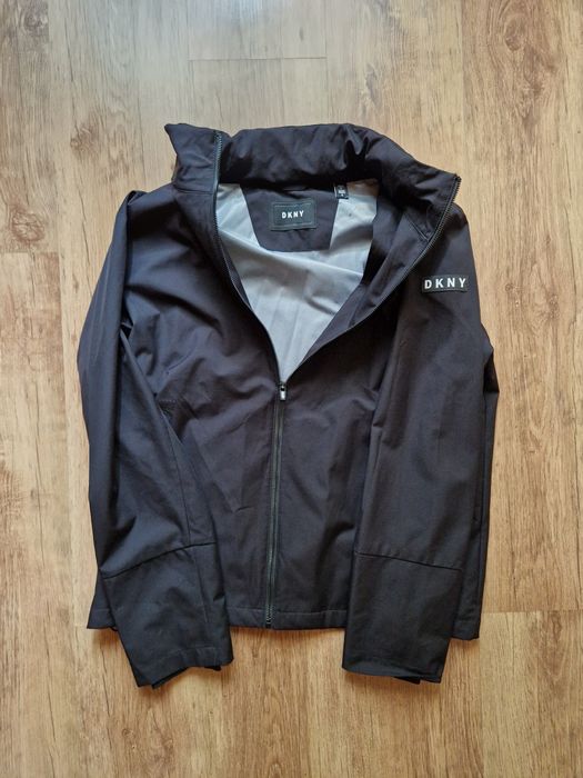 Яке DKNY (Donna Karan New York)