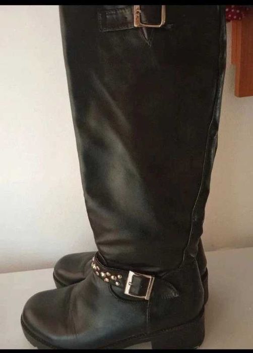 Cizme Negre până la Genunchi