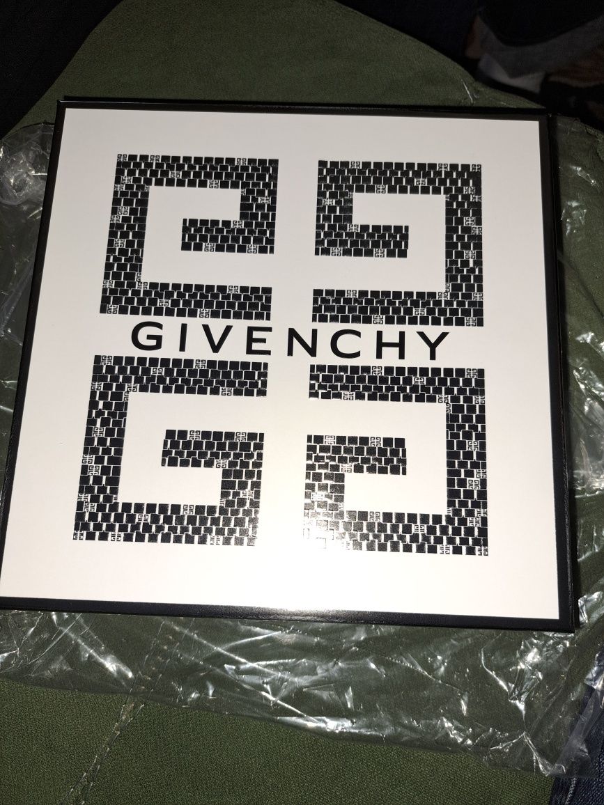 Туалетная вода Givenchy Gentleman Society