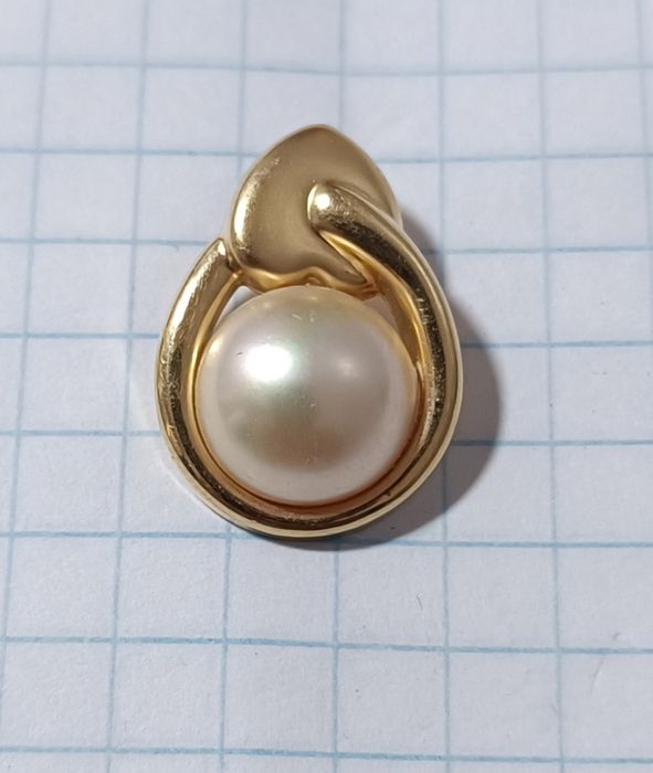 Золотой кулон 750 проба .Европа