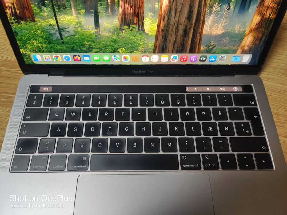 Laptop Apple MacBook Pro 13inchi 2019 - model A1989