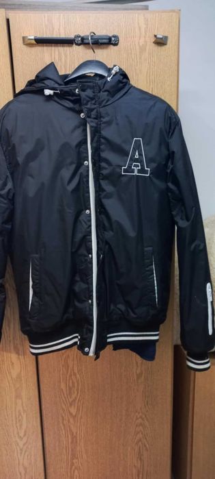 Късо спортно зимно яке