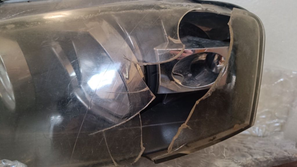 Ляв фар Ауди А3 8П Audi A3 8p 0301 / 206 201