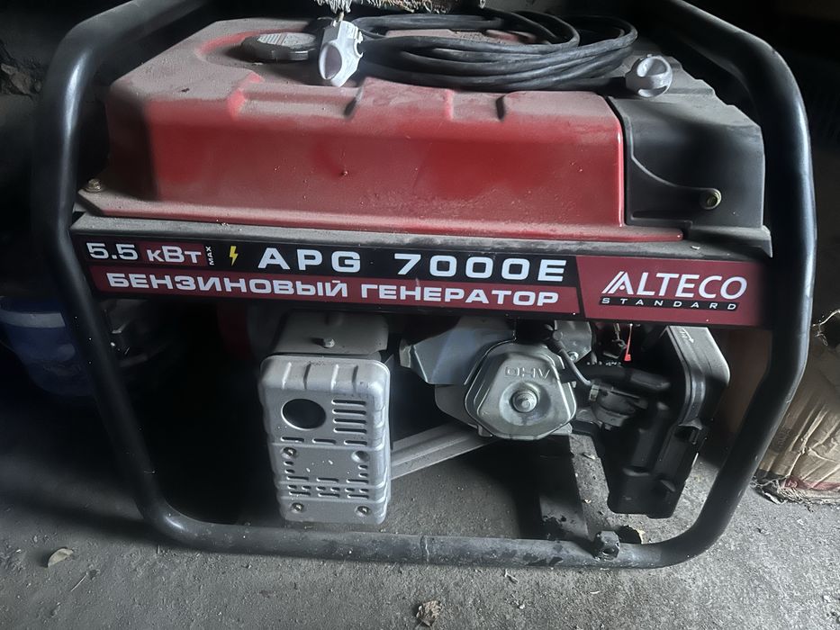 Продам электро бензиновый генератор в хорошом состаянии цена окончател